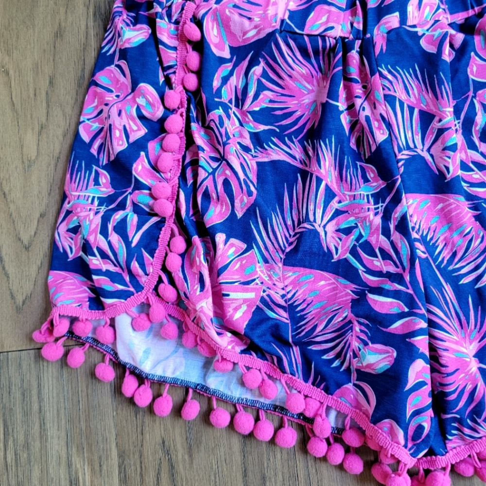 SIMPLY SOUTHERN WOMENS SHORTS size L/XL Stretch Waistband - Picture 2 of 7